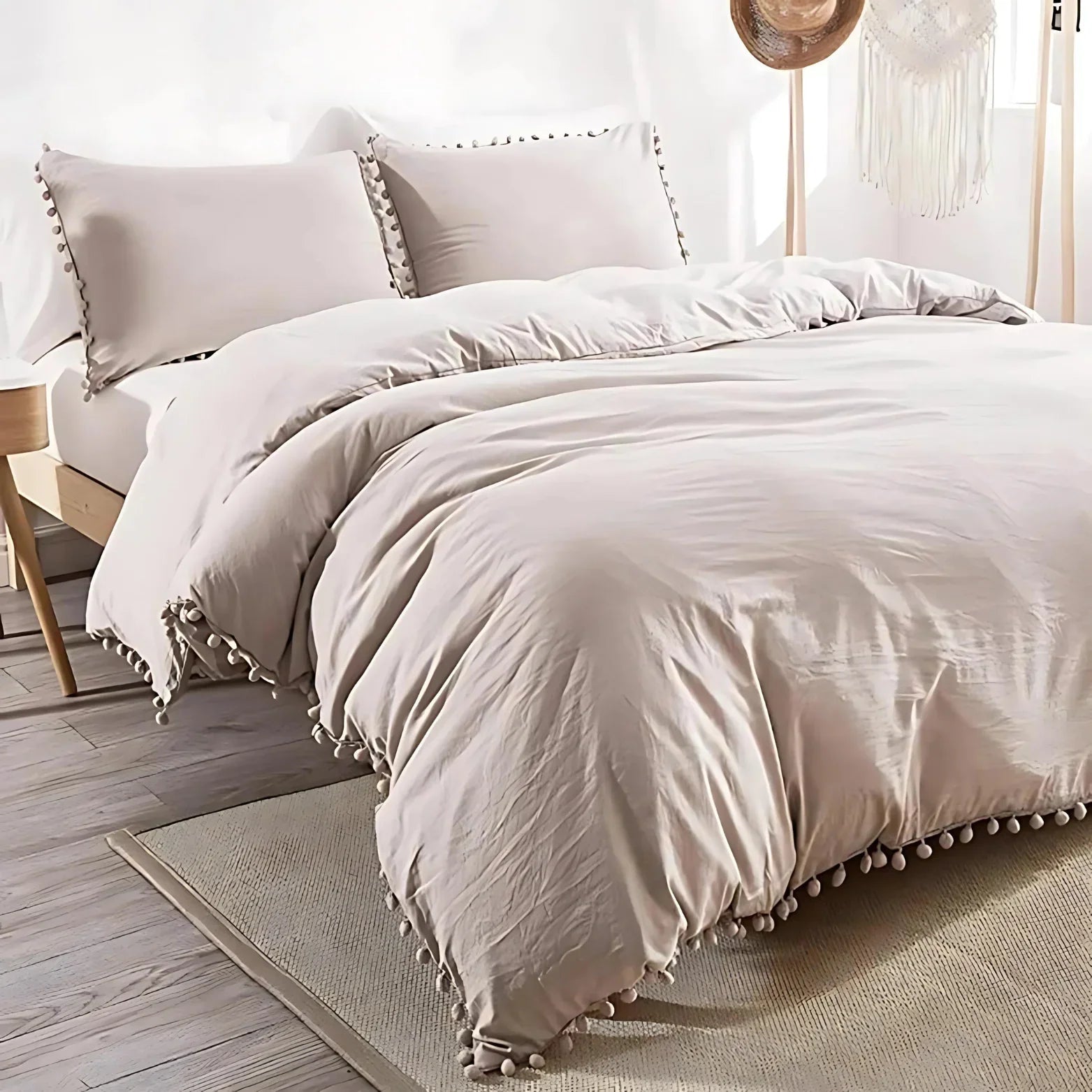 Pompom-Trim Quilt Cover Set