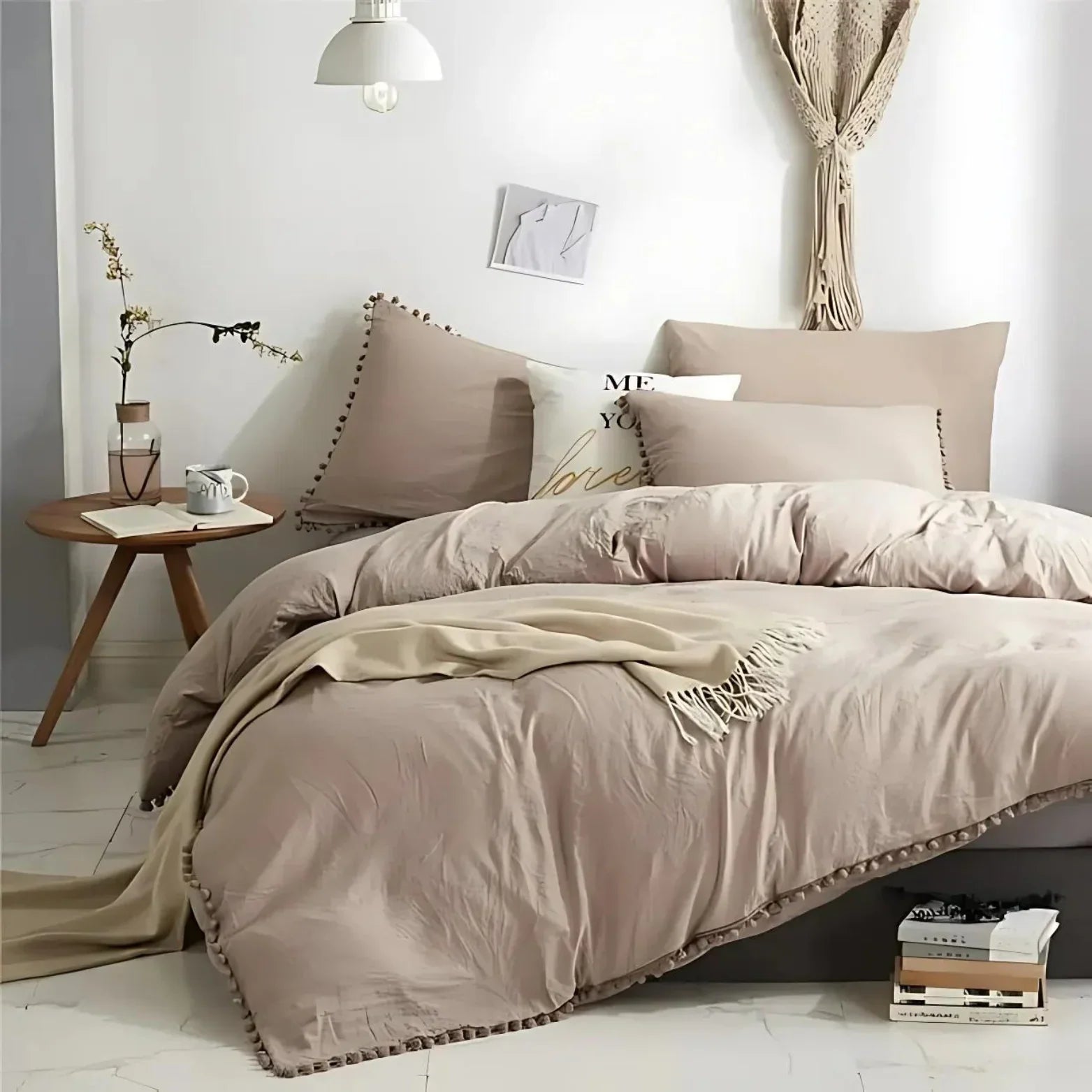 Pompom-Trim Quilt Cover Set