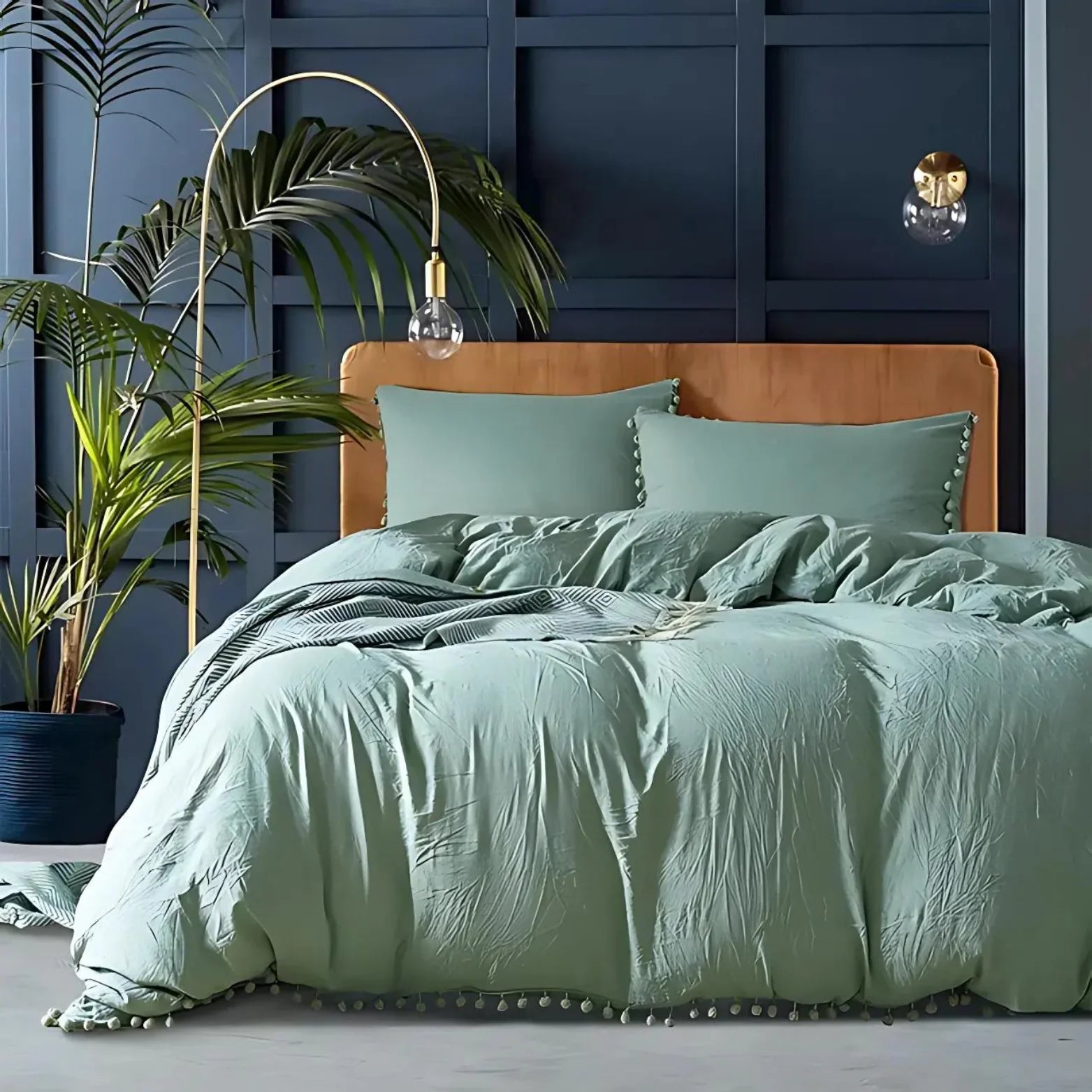 Pompom-Trim Quilt Cover Set