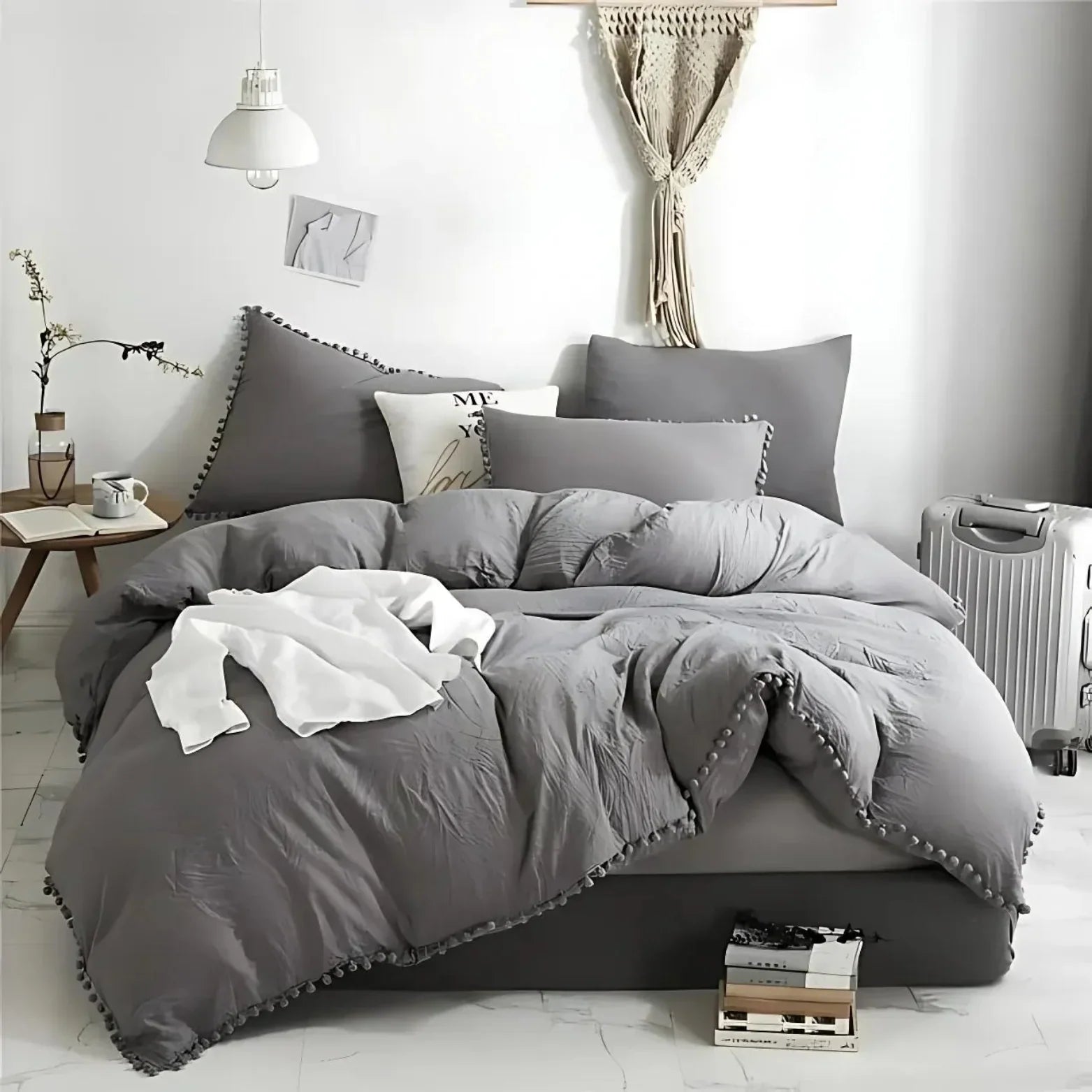 Pompom-Trim Quilt Cover Set