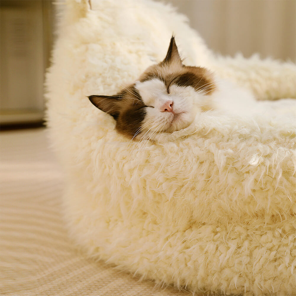 Alpaca-Shaped Plush Dog Bed