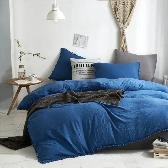 Pompom-Trim Quilt Cover Set