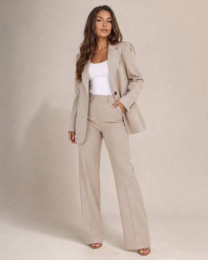 Nadine - Damespak met getailleerde blazer en rechte broek