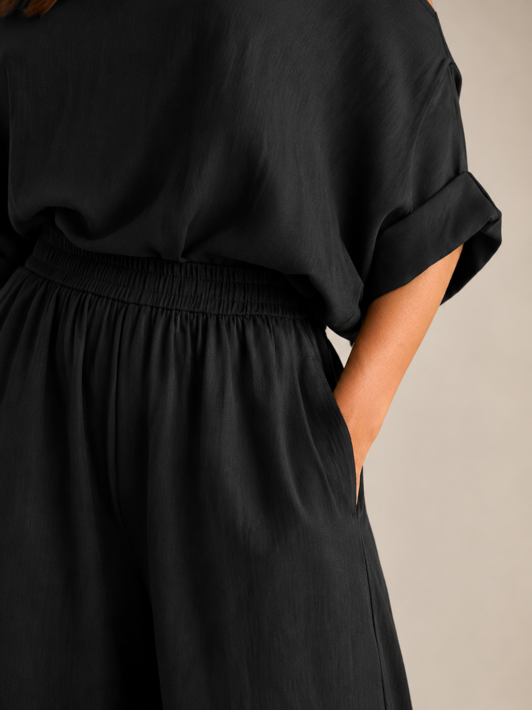 Usoa - Tweedelige one-shoulder set met wijde broek
